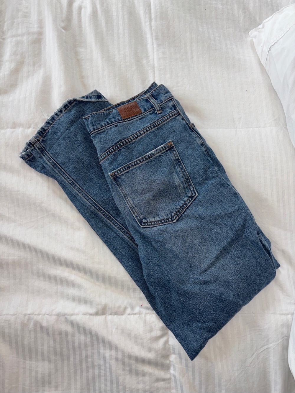 BDG urban Classic Women’s loose straight Denim Jeans